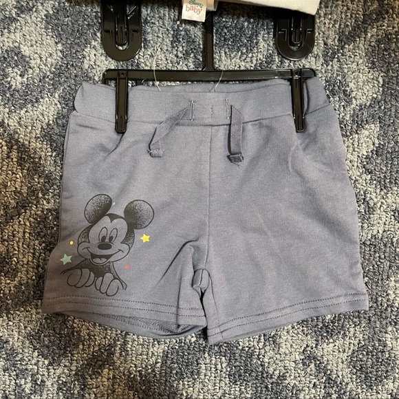 Disney Baby - Mickey Mouse Infant 5-piece Layette Set - Picture 7 of 8